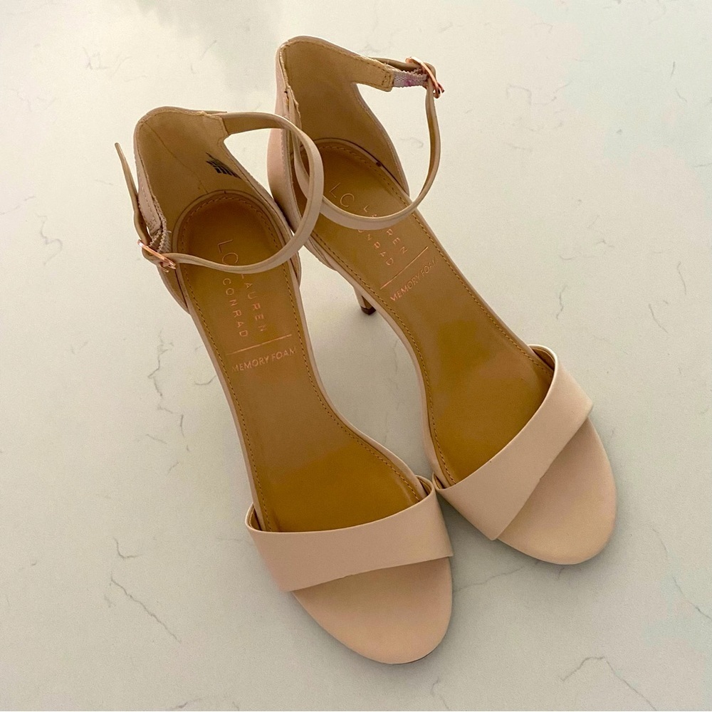 LC Lauren Conrad Hematite Women’s Pumps Beige Size 9.5 Heels Blush
